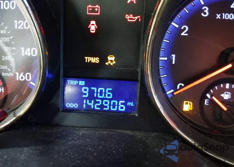 2011 Hyundai Genesis 2.0T R-Spec z USA, uszkodzony, nr VIN KMHHT6KD4BU052283